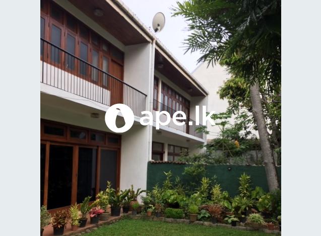 Two houses on 20.5 Perches in Kotte (75M) 